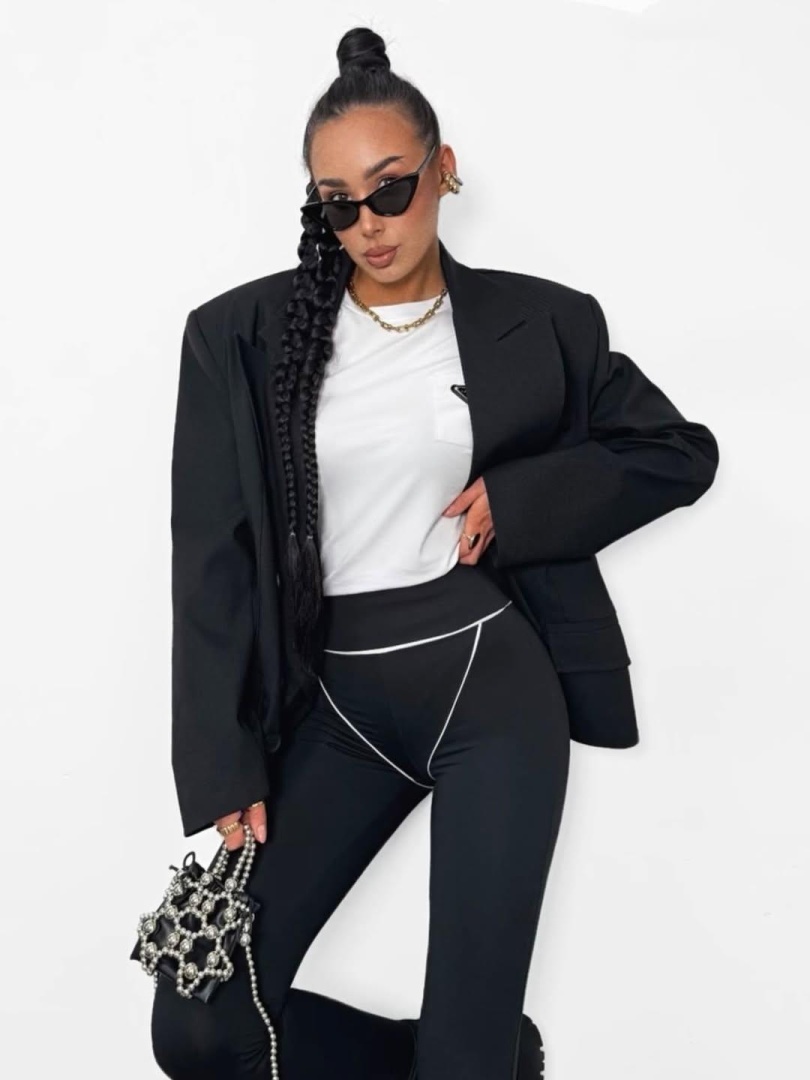 LEGGINSY_LAMOWKA_BIALA_STRINGI_-_czarne_